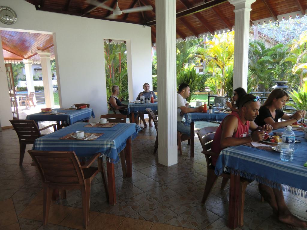 The Oasis Villa Хиккадува Экстерьер фото