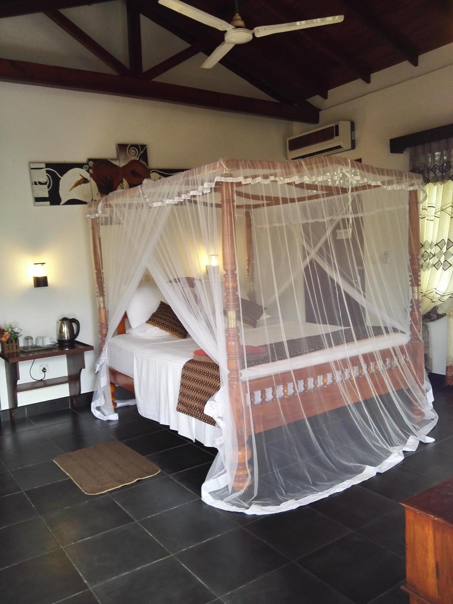 The Oasis Villa Хиккадува Экстерьер фото