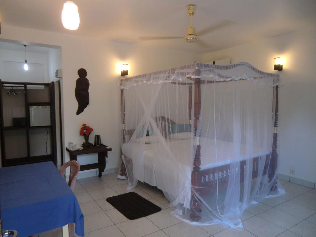 The Oasis Villa Хиккадува Номер фото