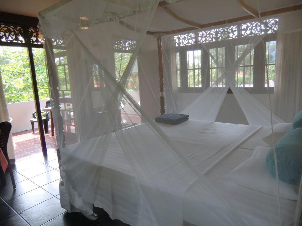 The Oasis Villa Хиккадува Номер фото
